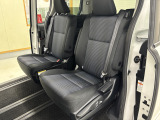 【ガラス張りの品質】 当社の展示車両にはAIS鑑定書とオートオークション会場の査定表を積み込んでいます。プライスボードの金額は諸経費込みのお支払い総額。品質も価格も百聞は一見に如かず。一目瞭然です。