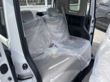 ☆いい感じの色のシートなので落ち着く室内になっています♪お見逃し無く!!お問い合わせはTEL06-6430-1230 E-mail cars_genesis2007@yahoo.co.jpまで!!☆