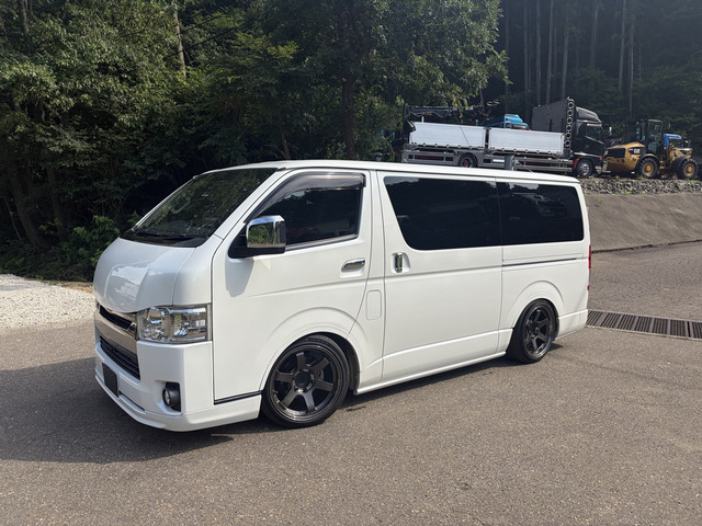 ハイエースバン 3.0 スーパーGL ダークプライム ロング ディーゼル キャンピング登録...
