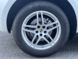 リア255/55R18ピレリー指定タイヤ