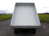 ダンプ荷台は穴もない綺麗な状態です。これからもガンガン積んで走れます。お車は1台限りで気になりましたら、メールやチャット等予約は受け付けていませんので09046440671迄、お電話にてご予約下さい