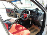 内外装クリーニング済みのお車です。入庫時に磨き作業を行い艶やかなパールホワイトなります。