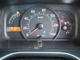 走行は59302km実走行でこのお車としては少ないですね。お車は中古車の為、1台しかないです。お気に入りに入れても買えません。商談は電話予約最優先で取り置きは一切致しません・売れたら終了です。