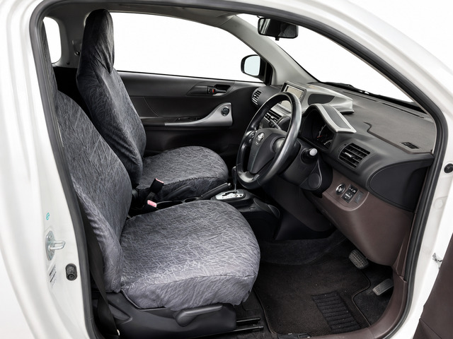 トヨタ iQ 1.3 130G 純正ナビ TV ETC車載器 の中古車詳細 (58,000km
