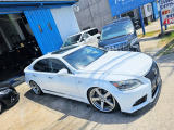 レクサス LS460 平成23年11月登録 中期最終型 黒革 サンルーフ ナビTVBカメラ DVD再生 ブルートゥースオーディオ プレミアムサウンドシステム カーボンエアロ ウイング 前後後期移植加工改造有修復