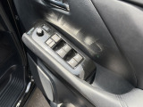 【運転席 窓操作部】