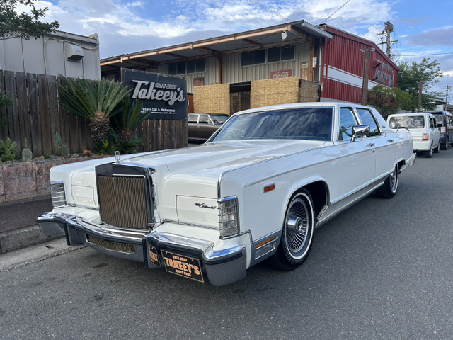 タウンカー ディーラー車