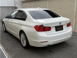 3シリーズセダン 320d ラグジュアリー 