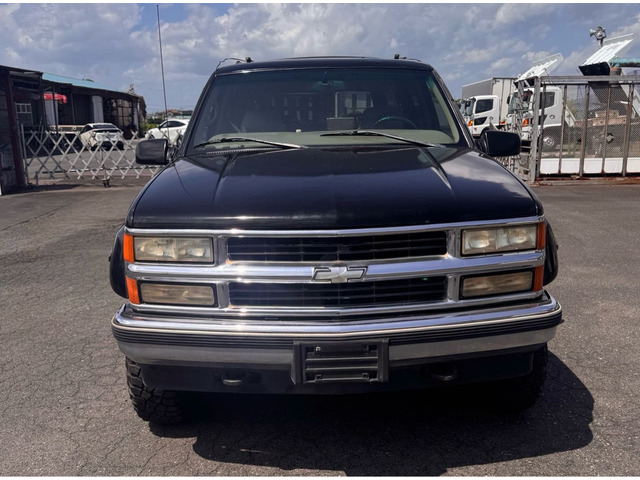 サバーバン 1500 5.7 V8 4WD レザーシート 48,822マイル