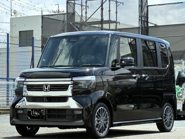N-BOXカスタム ターボ マルチビュー・9インチホンダコネクトナビ