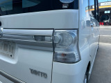 運転席側 テールレンズ