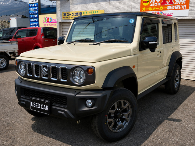 ジムニーノマド 1.5 FC 4WD 登録済未使用車 1型 ドアバイザー付き