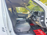 買ったばかりの愛車、ずっときれいにしていたいですよね!ご購入いただいたお車を綺麗な状態に保てるよう、コーティングなどのオプションもご用意しております。詳しくは店舗までお問い合わせください♪