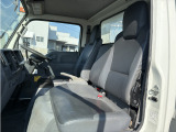 2990cc 3t 3トン ダンプ 3人乗り 4ナンバー 積載3000Kg 5速 5MT ディーゼル 内外装仕上げ済み  パワーウインドウ 全低床