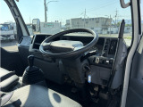 2990cc 3t 3トン ダンプ 3人乗り 4ナンバー 積載3000Kg 5速 5MT ディーゼル 内外装仕上げ済み  パワーウインドウ 全低床
