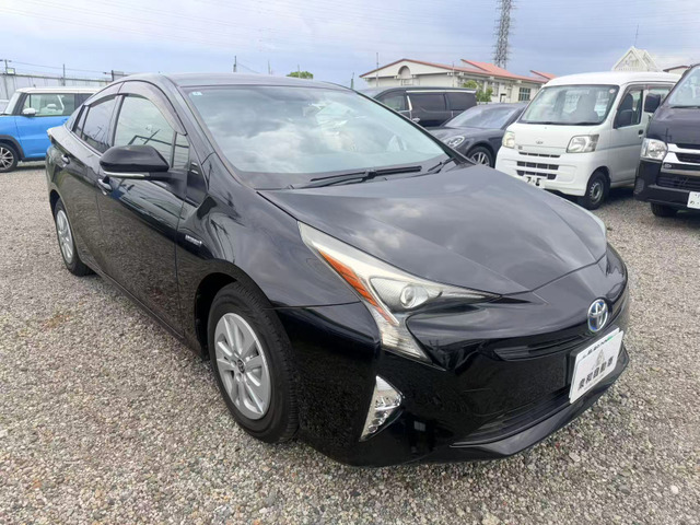 プリウス 1.8 S