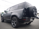 ディフェンダー 110 カルパチアン エディション 5.0L P525 4WD 525馬力V8搭載の最上...