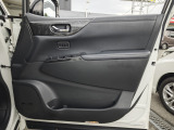 【展示車両について】 低価格を実現するため、微細な傷などは修理せずに展示している場合がございます。できるだけご説明させて頂くようにしておりますが、ご不安な方はスタッフまでお尋ねください。