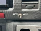 ナビサブ切替スイッチもございます!車中泊時にもナビの機能がお使いいただけます!