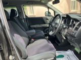 運転席 目立つような傷等ありません。