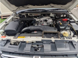 V型6気筒エンジンSOHC24バルブ 力強く、踏んだ分しっかり走るエンジンは今も人気です。エンジンルーム下回り共に腐食等程度は最低限です。