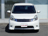 アイシス 1.8 プラタナ Vセレクション ホワイト インテリア パッケージ 4WD 