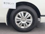 【右フロント】