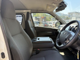 レジアスエース 2.8 DX ロング ディーゼル 4WD 
