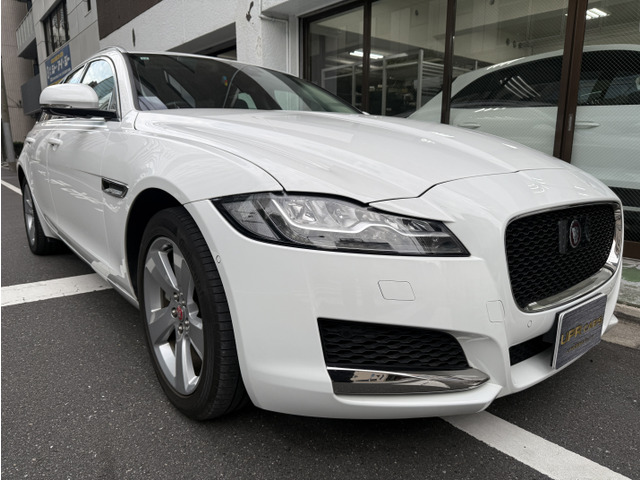 XFスポーツブレイク Rスポーツ 2.0L P250 CarPlayETCシートヒーターLED