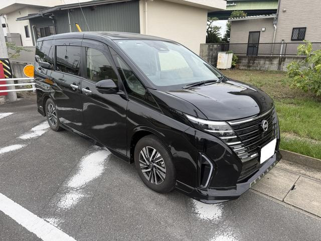 セレナ 2.0 ハイウェイスターV Vセレクション 4WD TVナビ/360/Bカメラ/両側パワスラ