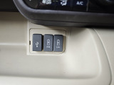 【全国納車OK】 現車をご覧になれないお客様でも、安心してお車をご購入いただける環境を整えております。 色々な角度から撮影したたくさんの画像など豊富な資料送りいたしております。