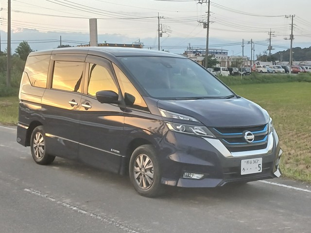 セレナ 1.2 e-POWER ハイウェイスターV アラウンドビューモニター プロパイロット