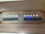電装品はこちらの集中パネルで簡単に操作できます!