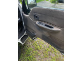 運転席ドア内張りです。状態も写真でご確認ください。