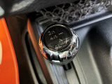 パートタイム4WDが装備されておりますので2WD・4WDの切り替えが可能になります!