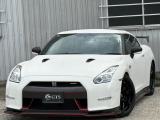 【中古車情報】日産 GT-R 3.8 NISMO 4WD ディーラー記録 純正カーボンエアロ の中古車詳細（走行距離：1万km、カラー：ホワイトラッピング、販売地域：東京都世田谷区成城）