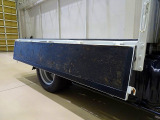 荷台内寸:241&times;162&times;37 三方開 床/鳥居荷受け鉄板張り リアアオリチェーン2個 タダノ3段 2.53t吊りクレーン付