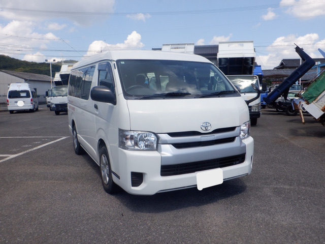 ハイエース 10人乗り DX 禁煙車