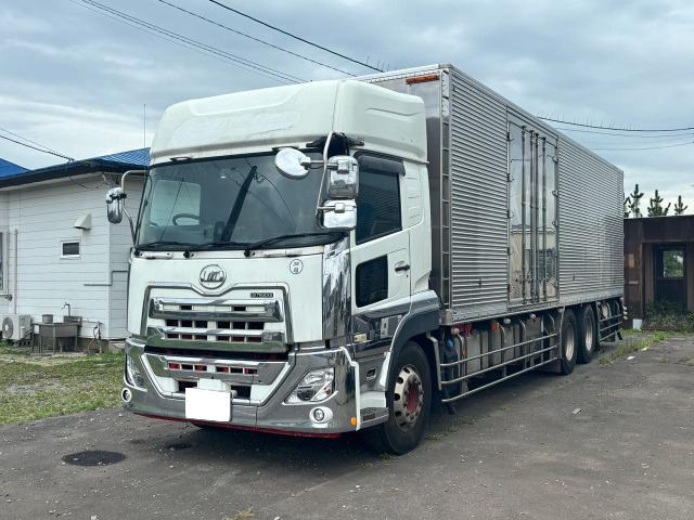 クオン 冷凍冷蔵車 