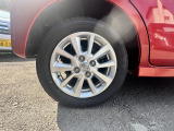 ●アルミホイールを装着しています☆お車を購入される際、ご不明な点があると思いますが、困ったらお気軽にご相談下さい!別途お好みのホイールなどありましたらお申し付けください☆
