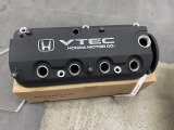 新品ヘッドカバー(取付前)