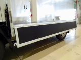 荷台内寸:310&times;162&times;38 三方開 床板張替え リアアオリチェーン2個 鳥居左右LED作業灯2個