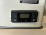 大人気のFFヒーター付きです。冬場も快適にお過ごし頂けます。車体の燃料を使うので燃料の補給なども必要有りません!
