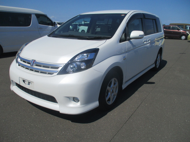 アイシス 1.8 プラタナ リミテッド 4WD 夏冬タイヤアルミ ナビTV