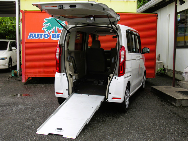 N-BOX G スロープ ホンダセンシング 車いす専用装備装着車 4WD 衝突被害軽減/車イス...