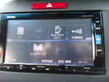 フルセグ地デジチューナー,ブルートゥース,ミュージックサーバー内蔵。