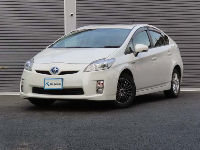 プリウス 1.8 S