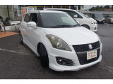 エンジン、ミッションなど金額の大きな箇所も無料修理♪代車もご用意!☆自社保証☆安心3ヶ月間の無料保証付。カーセンサーアフター保証も有り☆1年～2年更新保証もご用意有ります。輸入車は1年保証～有償のみです。