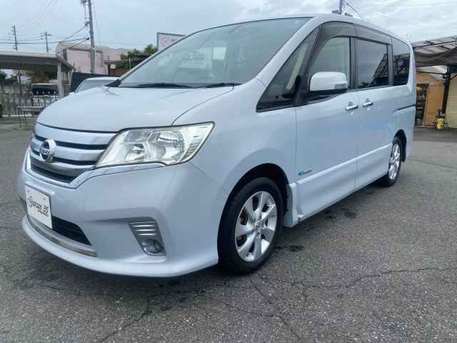 セレナ 2.0 ハイウェイスター S-HYBRID 中古販売・平成25年・ハイブリッド車