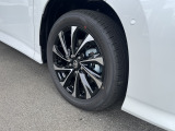 弊社ではタイヤやホイールなど新品から中古まで多数お取扱いをしております。仕様変更やタイヤ交換などご希望がございましたら一度ご相談下さい。